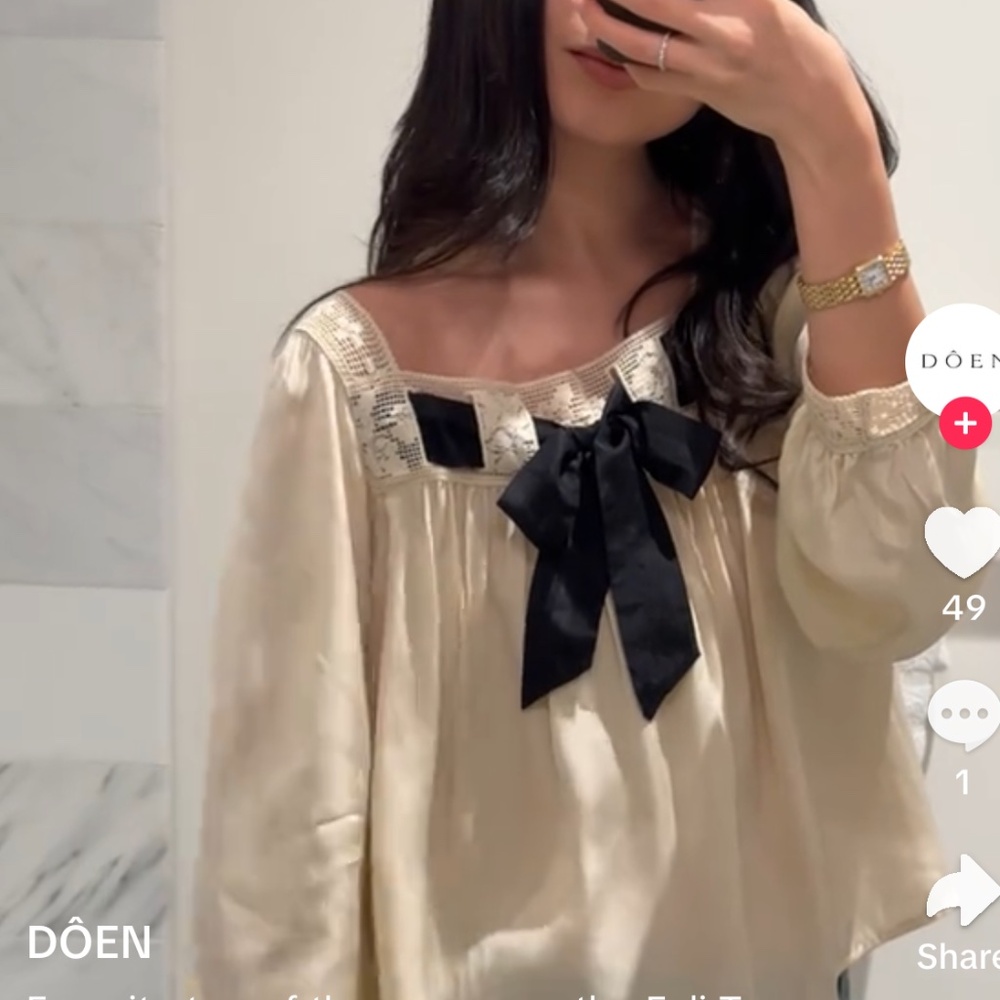 Doen Feli Top - Size Small, White Silk, Mother of Pearl Color